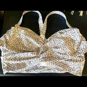 Lululemon front cross strappy open back bra